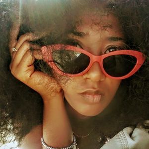 Meet your Posher, Asnako